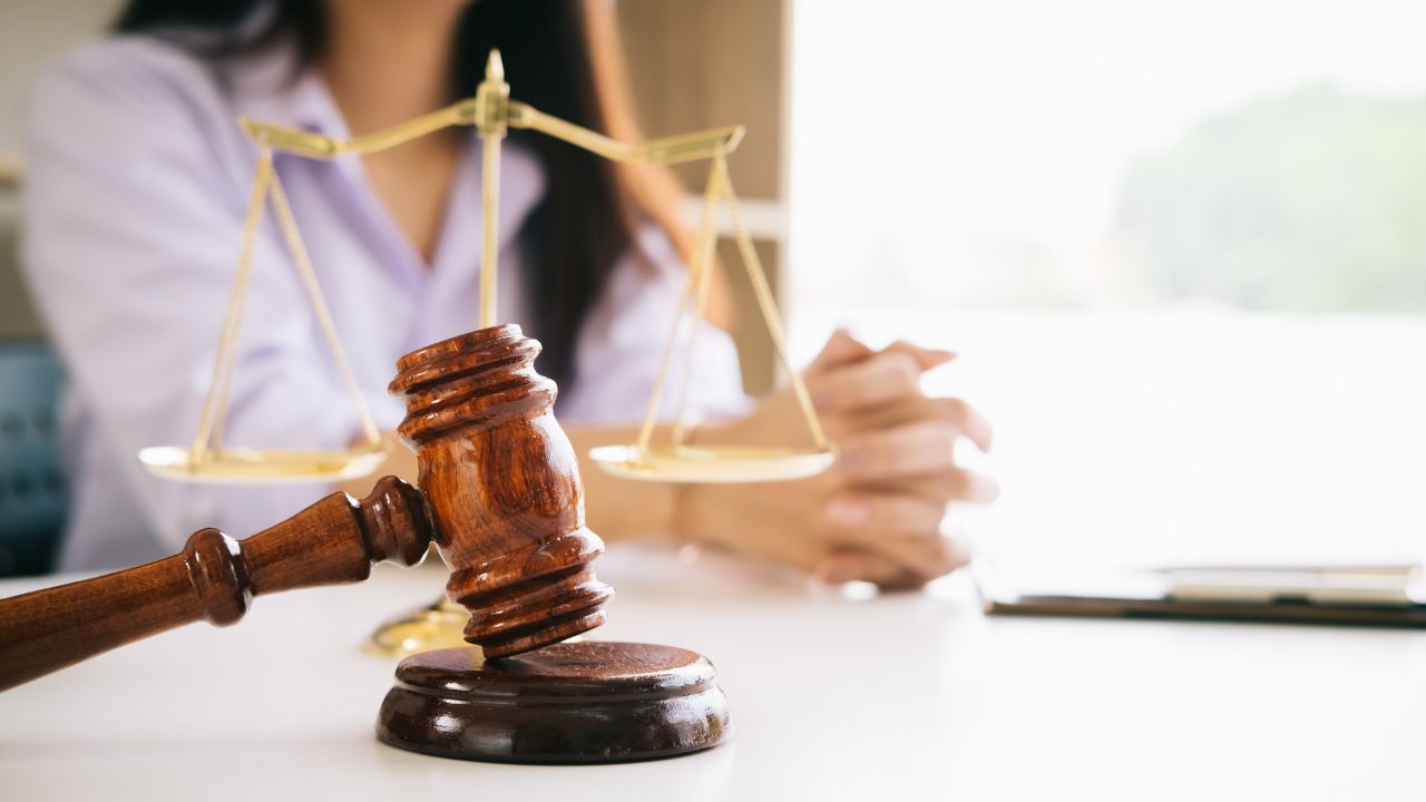 Bens móveis e imóveis: classificação e implicações jurídicas