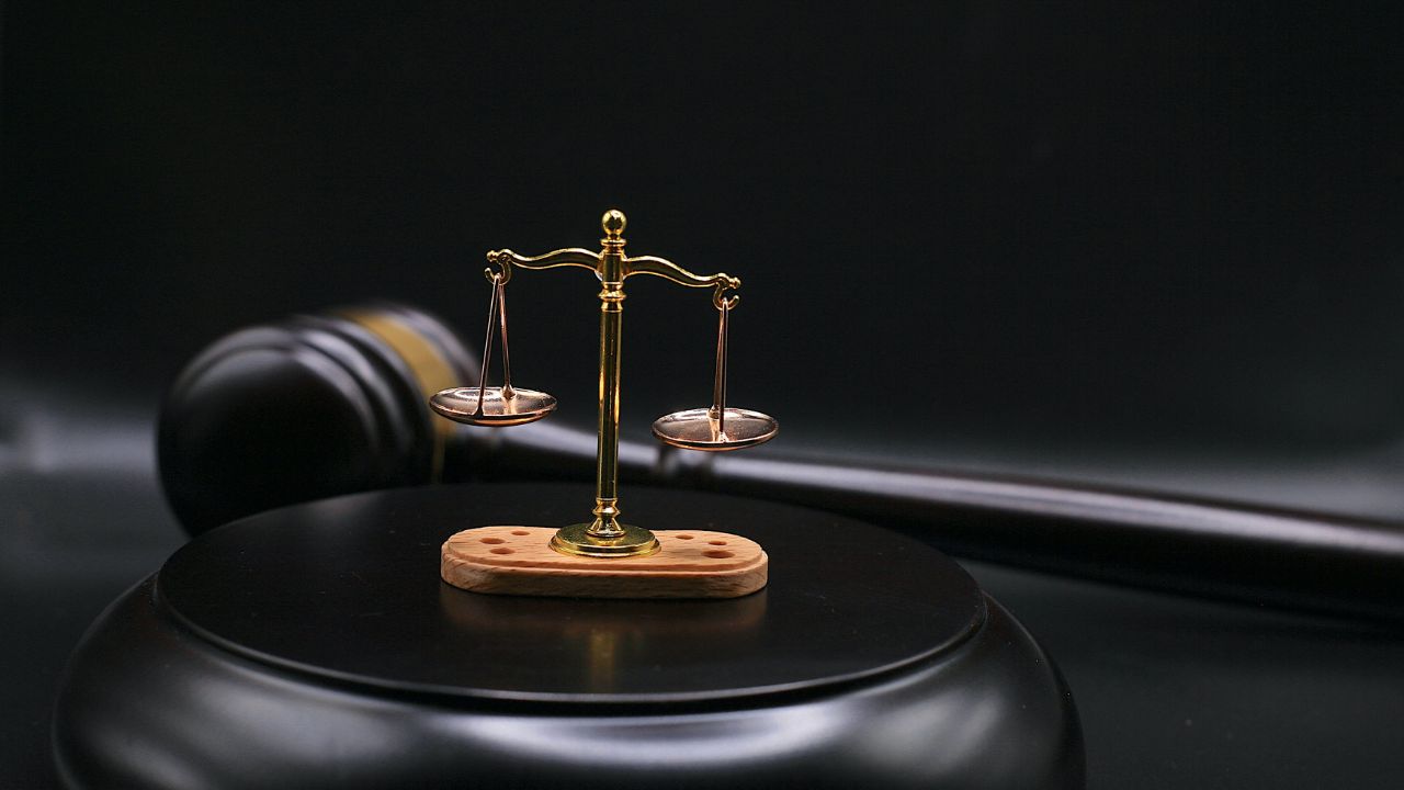 Direito material e processual: diferenças e aplicações práticas